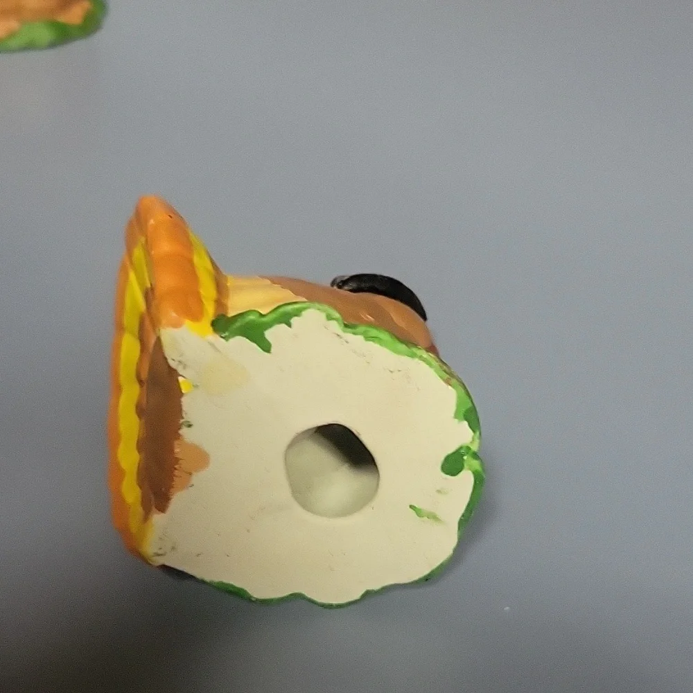 Hand painted turkey candle sticks and white candles - Picture 9 of 10